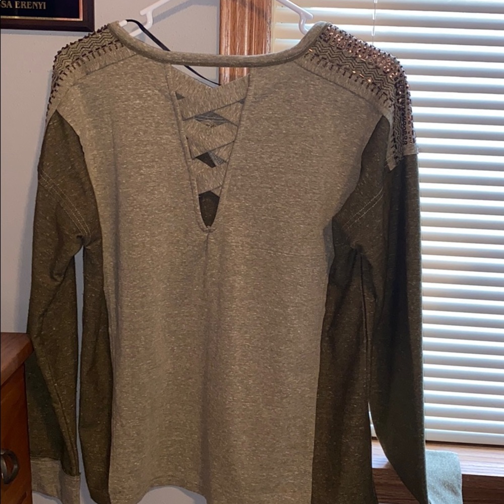 Sweater - Picture 2 of 3